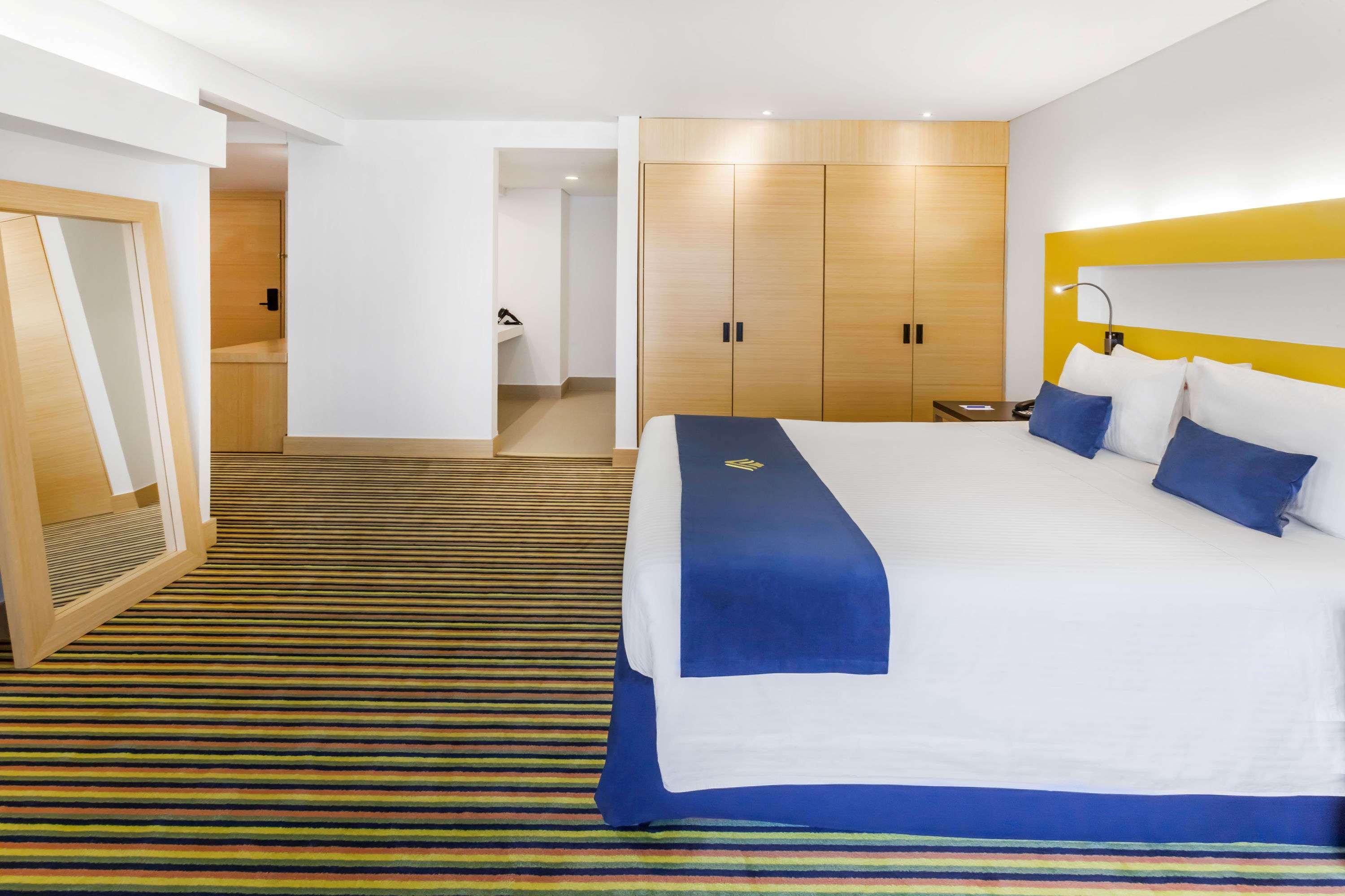 Wyndham Bogota Hotel Exterior photo A room at the hotel