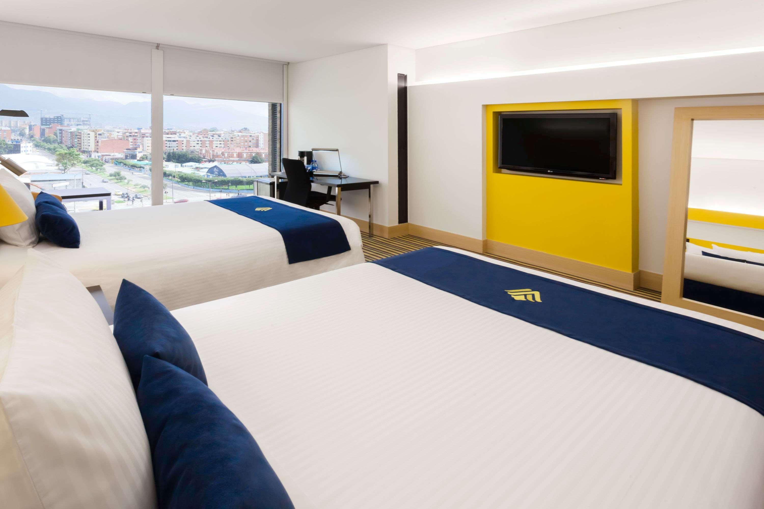 Wyndham Bogota Hotel Exterior photo
