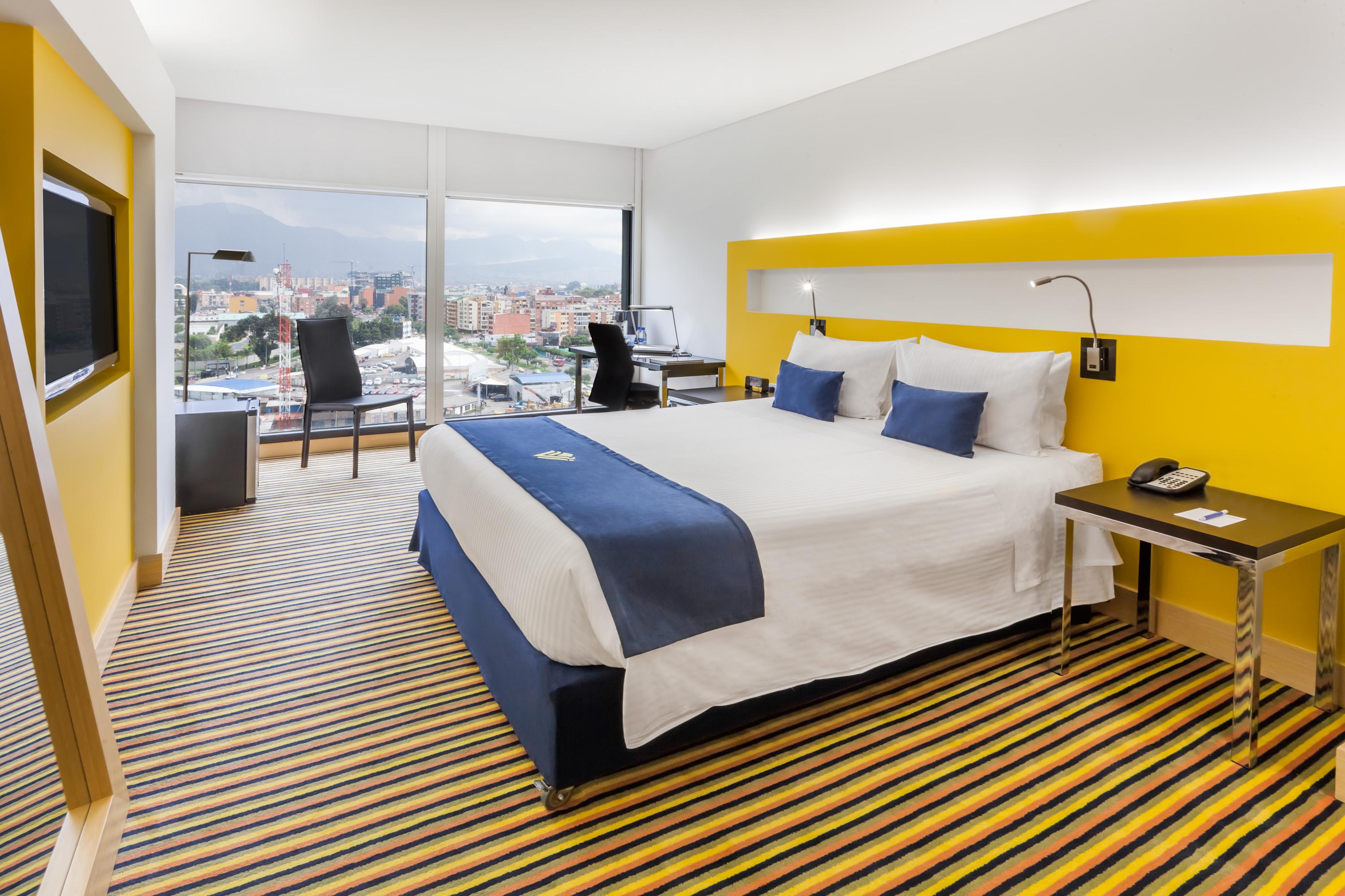 Wyndham Bogota Hotel Exterior photo