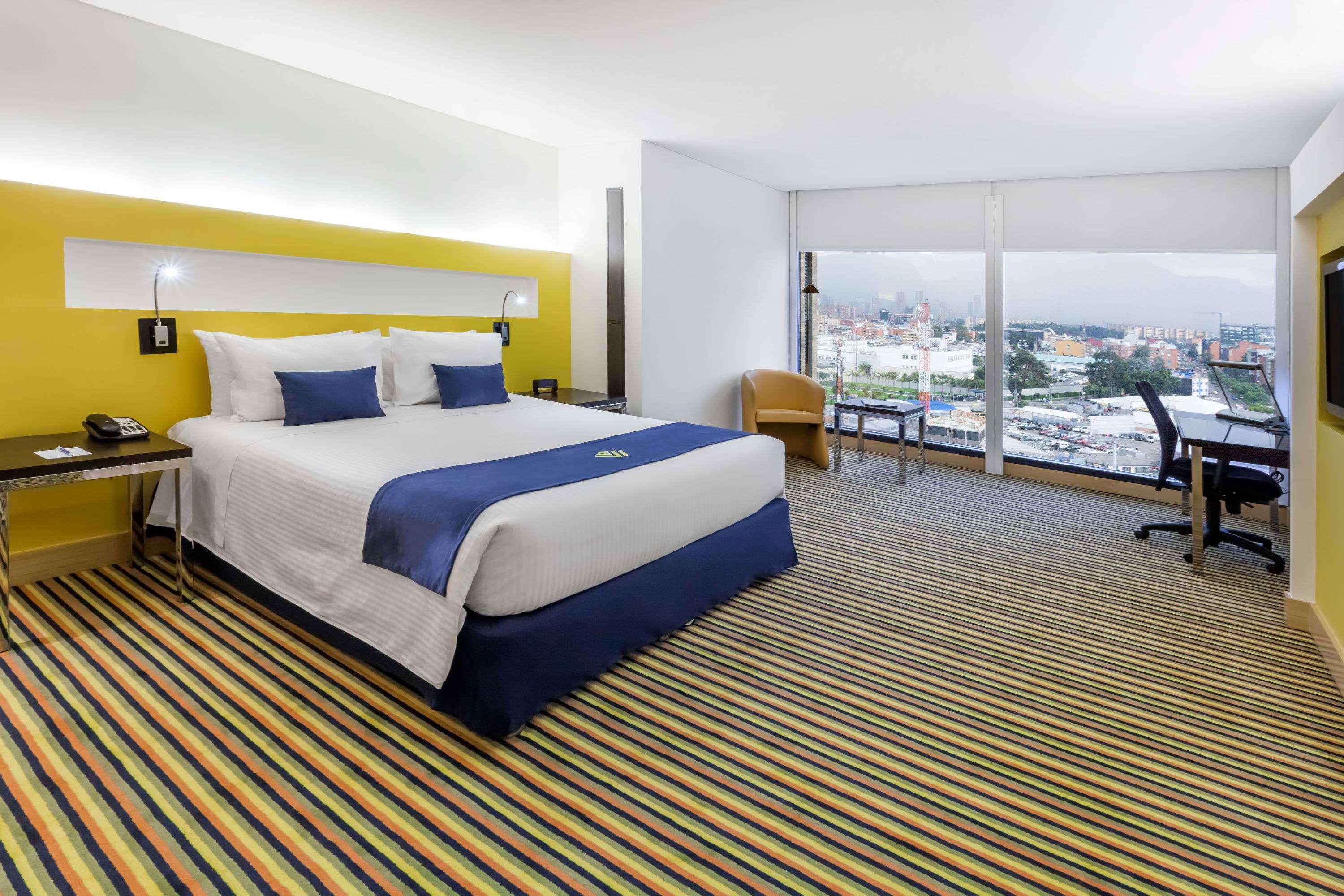 Wyndham Bogota Hotel Exterior photo A room at the hotel