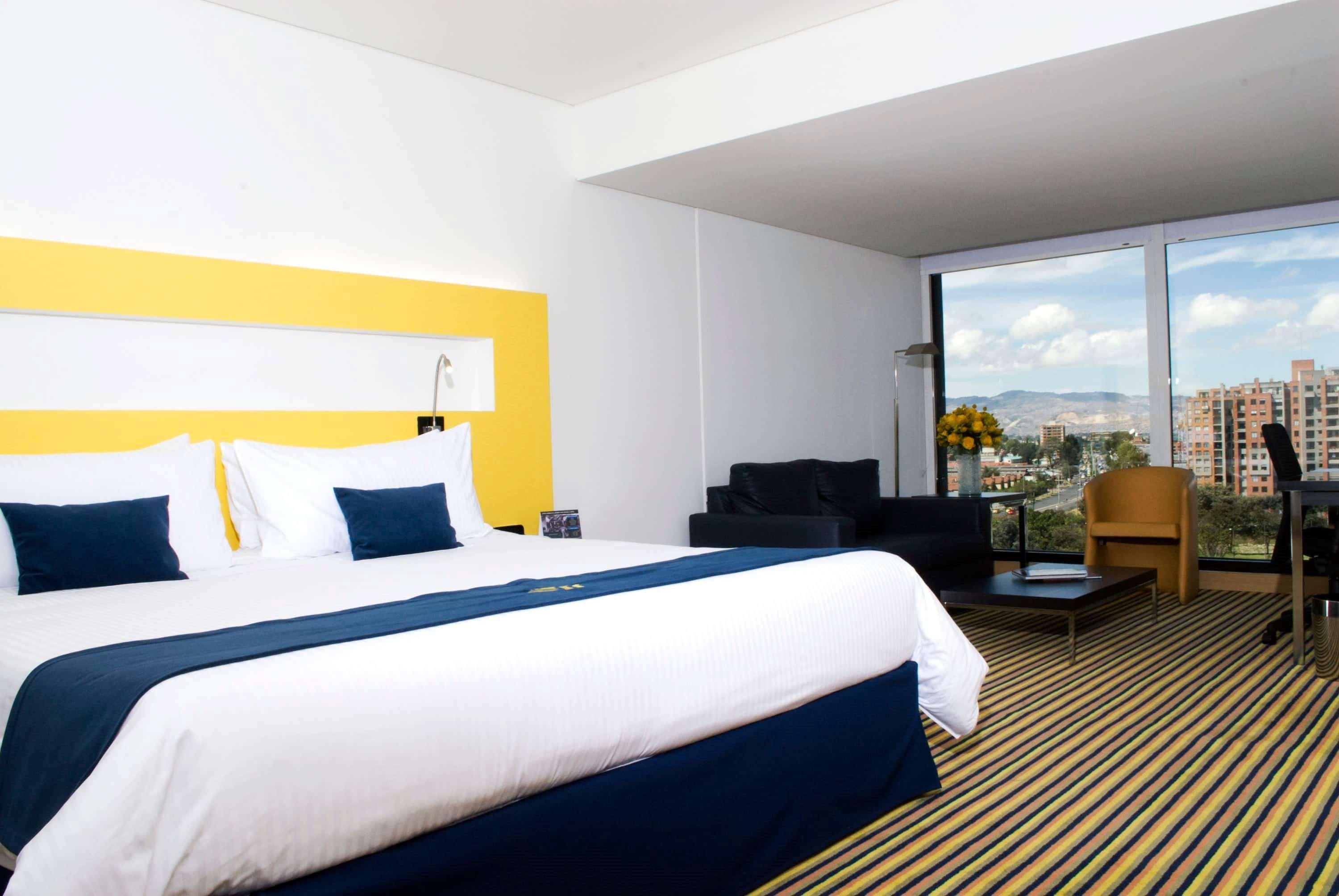 Wyndham Bogota Hotel Exterior photo
