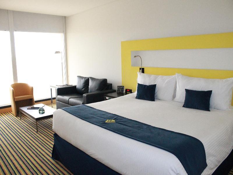 Wyndham Bogota Hotel Exterior photo A room at the hotel